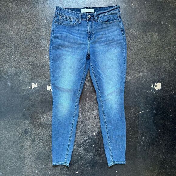 Signature Levi Strauss Mid Rise Skinny Jeans Women’s Size 10M Cotton Blend - Picture 2 of 15